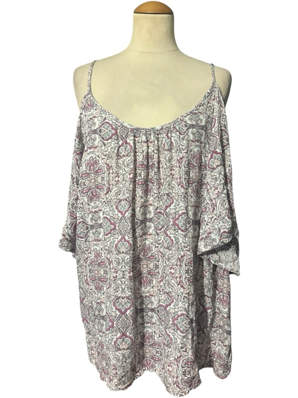 Torrid Cold Shoulder Challis Blouse Pink Print Size 2X